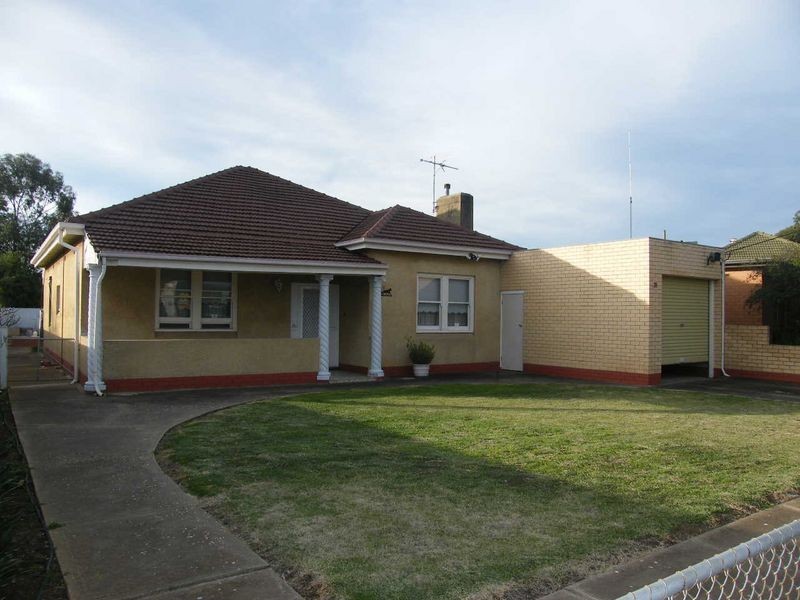 31 Nilpena Avenue, Park Holme SA 5043