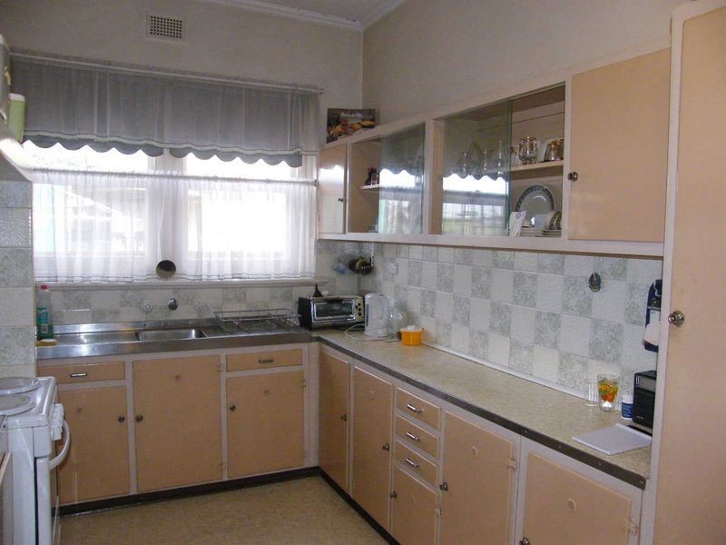 31 Nilpena Avenue, Park Holme SA 5043