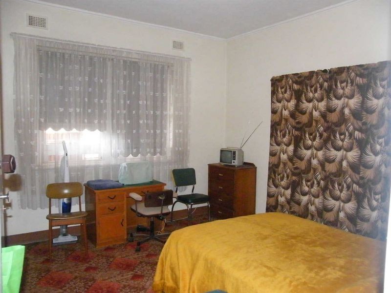 31 Nilpena Avenue, Park Holme SA 5043