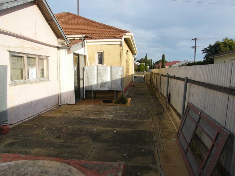 31 Nilpena Avenue, Park Holme SA 5043