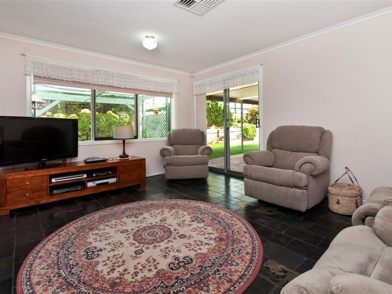 1 Lilac Place, O’halloran Hill SA 5158