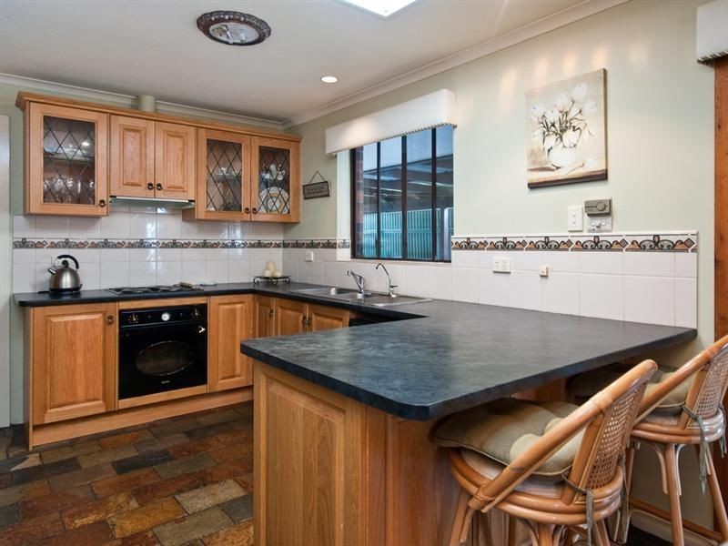 11 Nardoo Street, Hallett Cove SA 5158