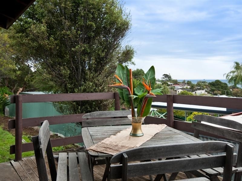 11 Nardoo Street, Hallett Cove SA 5158