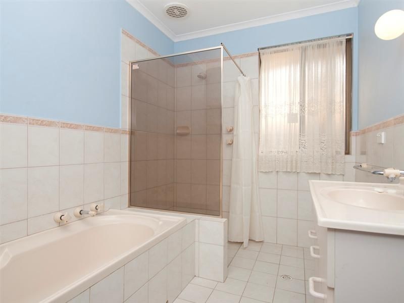 3 Ingomar Court, Hallett Cove SA 5158