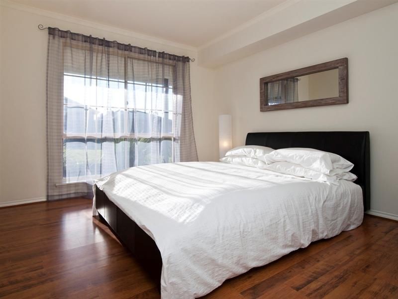 8 Brampton Court, Hallett Cove SA 5158