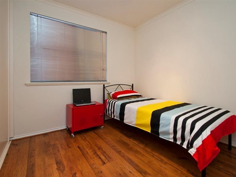 8 Brampton Court, Hallett Cove SA 5158