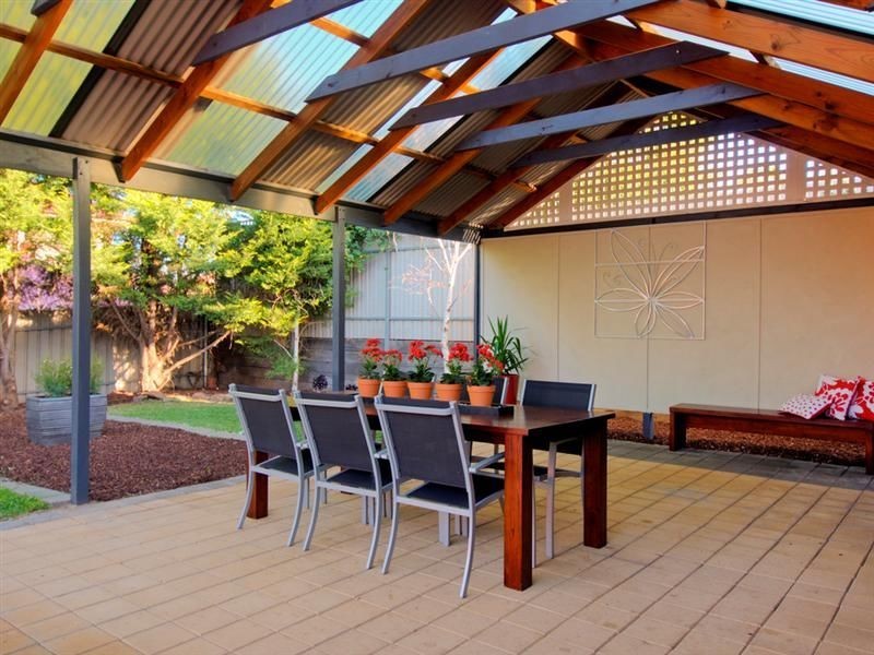 8 Brampton Court, Hallett Cove SA 5158