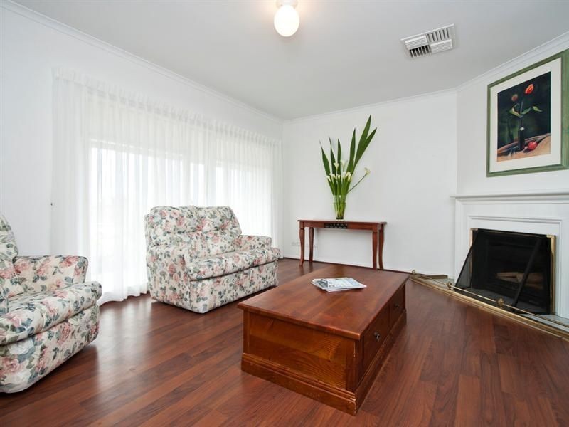 17 Lapwing Street, Hallett Cove SA 5158