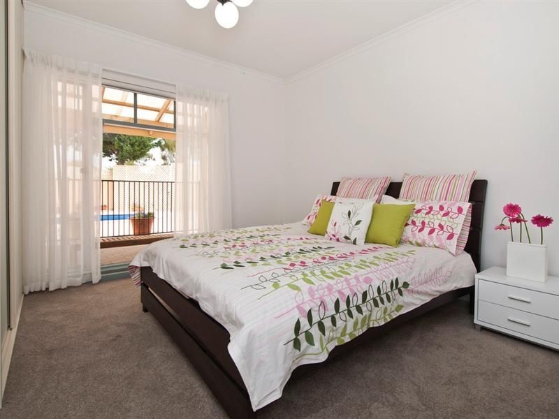 17 Lapwing Street, Hallett Cove SA 5158