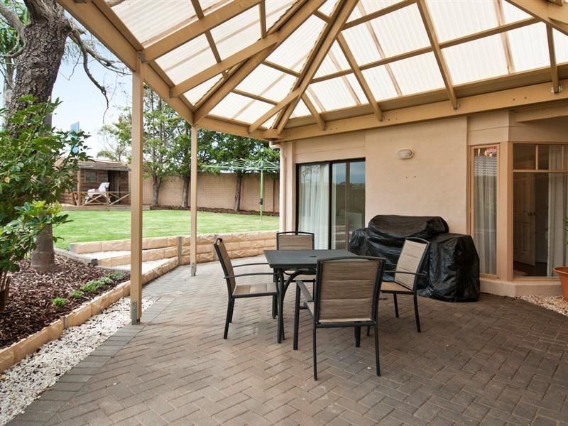17 Lapwing Street, Hallett Cove SA 5158