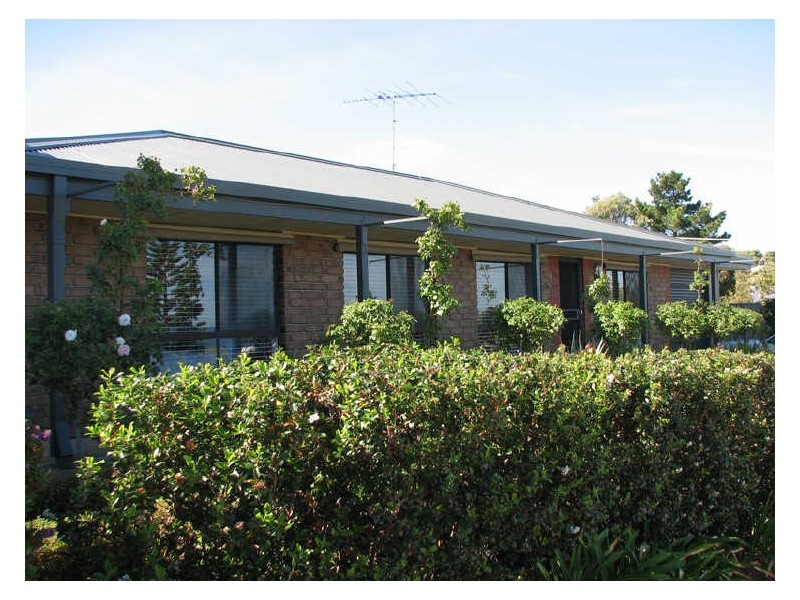 2 Nardoo Street, Hallett Cove SA 5158