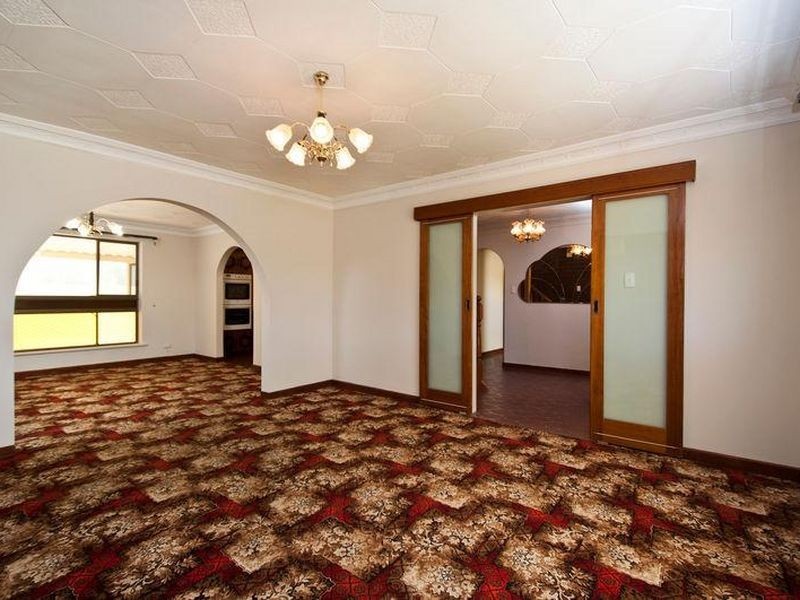 10 Signet Street, Hallett Cove SA 5158
