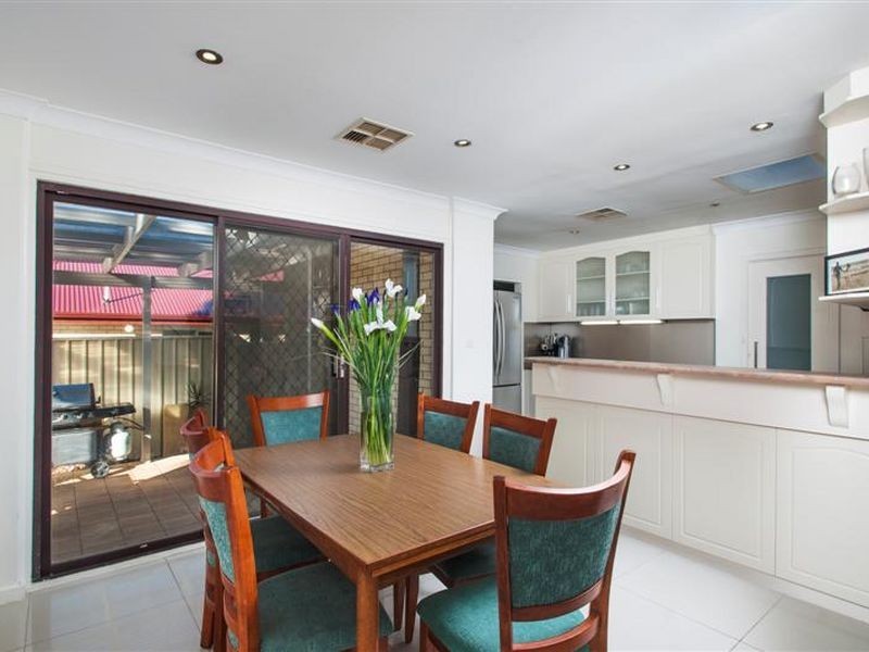 8 Dianne Street, Happy Valley SA 5159