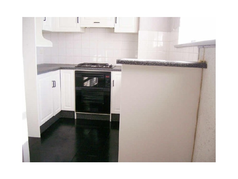 8/23 Moseley Street, Glenelg SA 5045