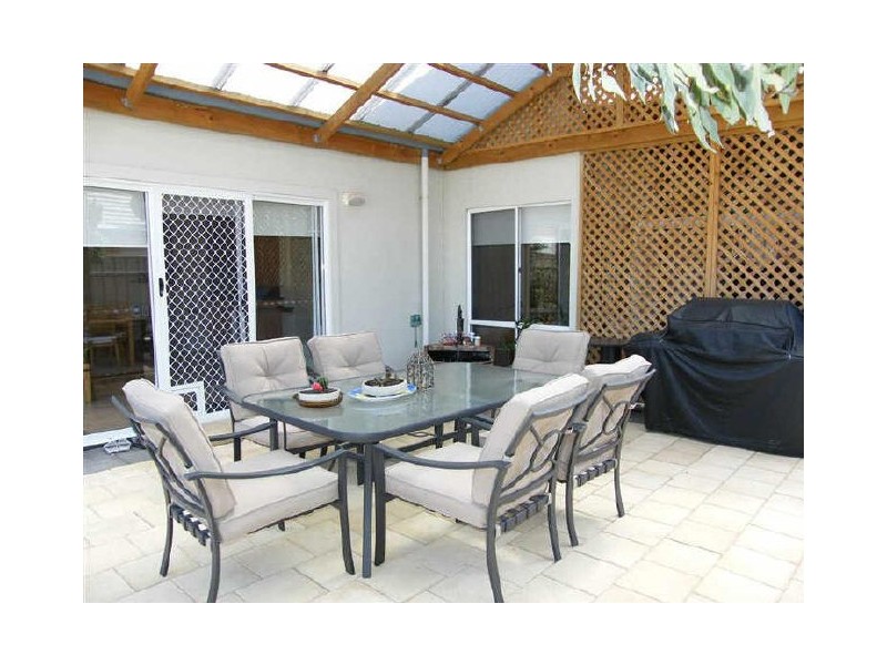 14 Chatsworth Court, Hallett Cove SA 5158