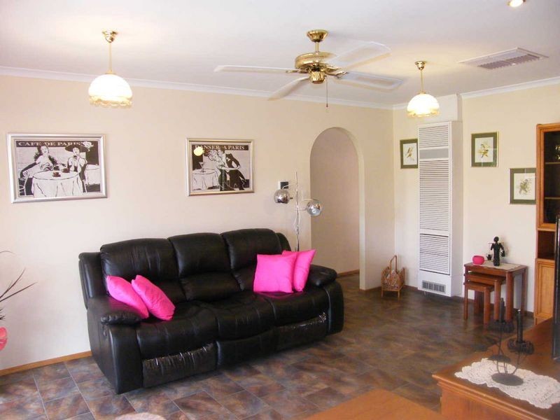 2 Whitehill Court, Sheidow Park SA 5158