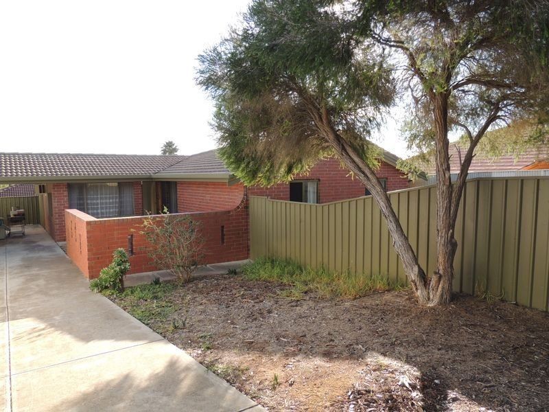 127 The Cove Road, Hallett Cove SA 5158