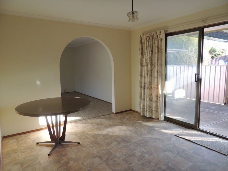 127 The Cove Road, Hallett Cove SA 5158