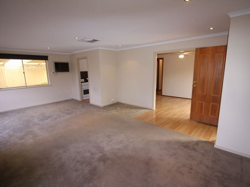 16 Rainbow Street, Hallett Cove SA 5158