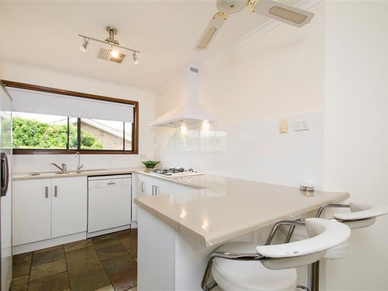 7 Weerab Drive, Hallett Cove SA 5158