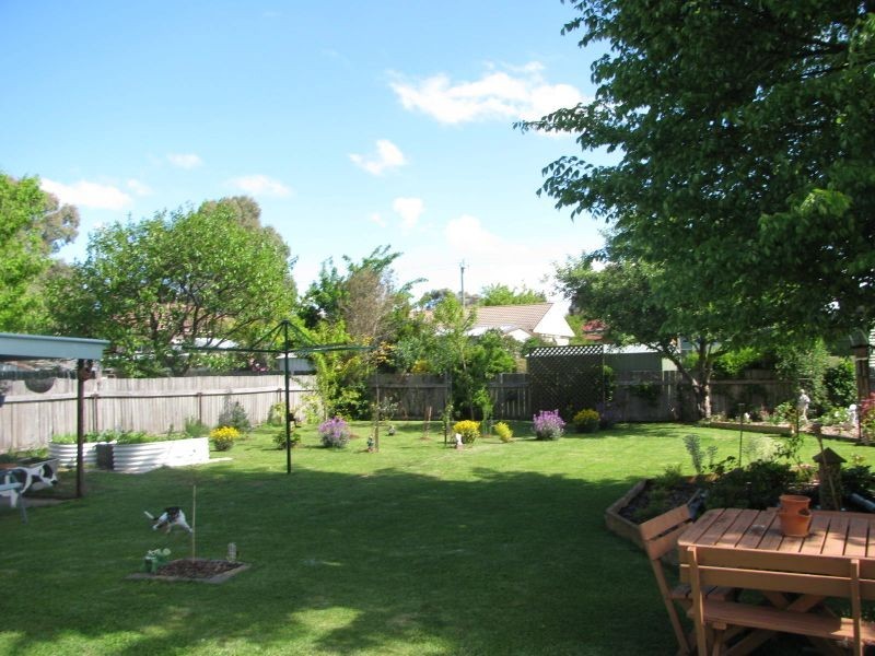 20 Enid Street, Armidale NSW 2350