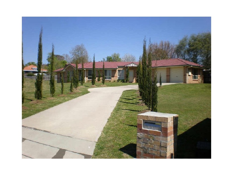 3 Cunningham Court, Armidale NSW 2350