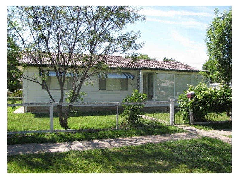 42 Kentucky Street, Armidale NSW 2350