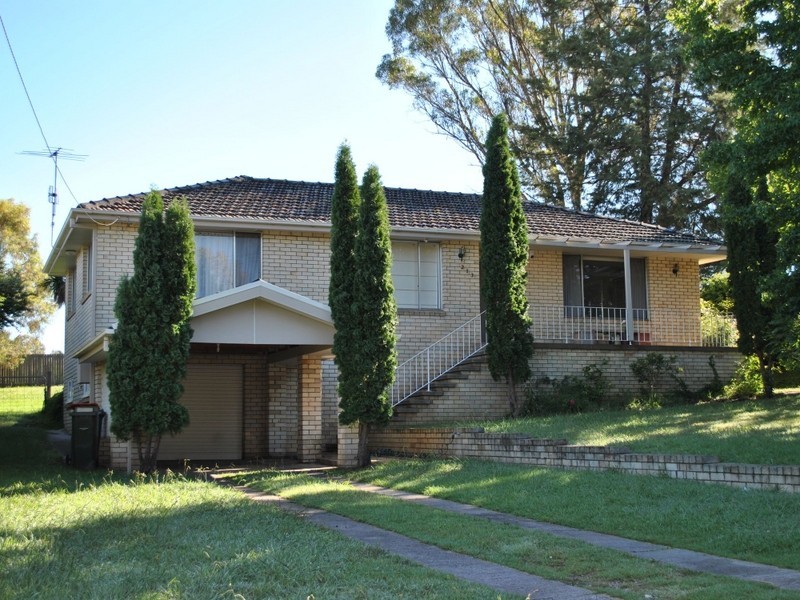 213 Erskine Street, Armidale NSW 2350