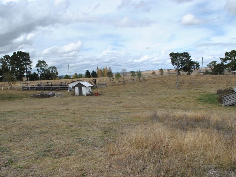 Invervanie Platform Rd, Armidale NSW 2350
