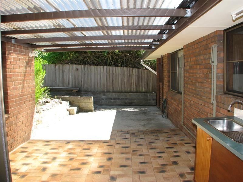 2 Peters Place, Armidale NSW 2350