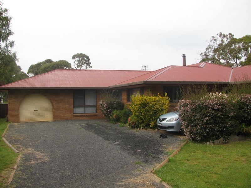 34 Manse street, Guyra NSW 2365