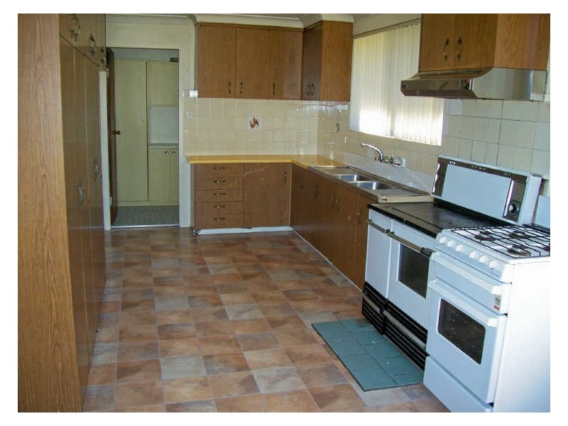 38 White Avenue, Armidale NSW 2350