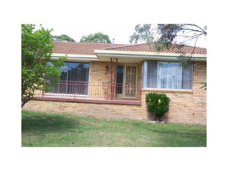 27 O’Dell St, Armidale NSW 2350