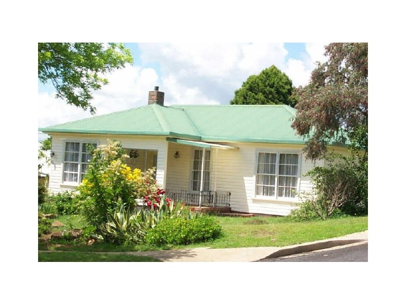 86 Newton Street, Armidale NSW 2350