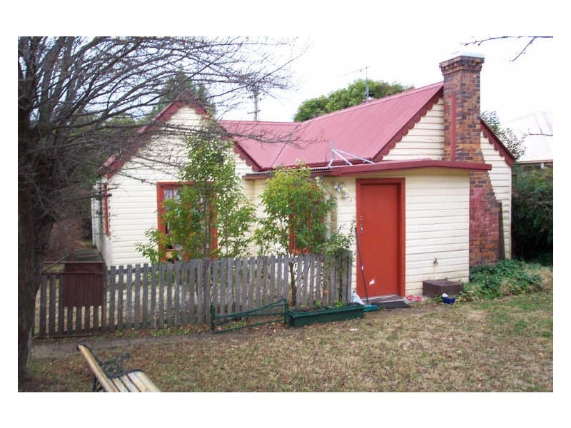 50 Mann Street, Armidale NSW 2350