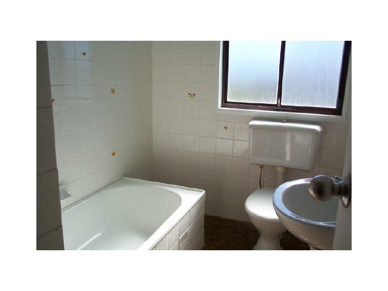 2 McIntosh Cres, Armidale NSW 2350