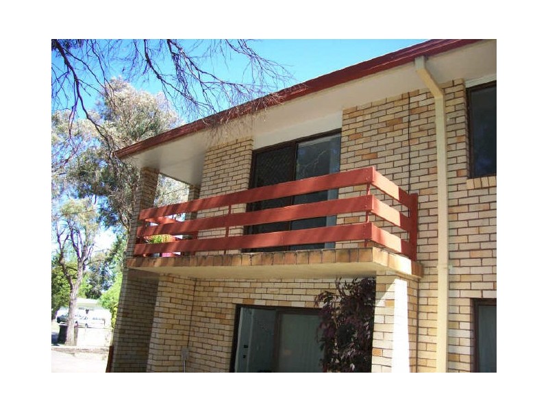 4/6 Bellevue Road, Armidale NSW 2350