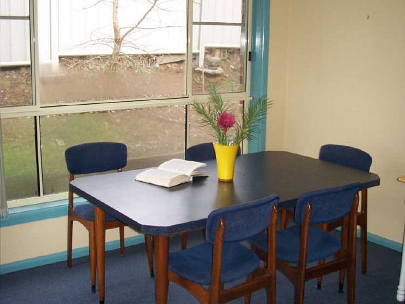 2b/ Kurrajong Close, Armidale NSW 2350