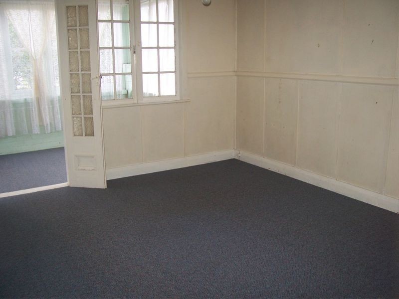 16 Tenterden Street, Guyra NSW 2365