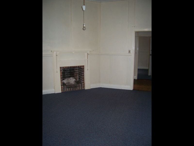 16 Tenterden Street, Guyra NSW 2365