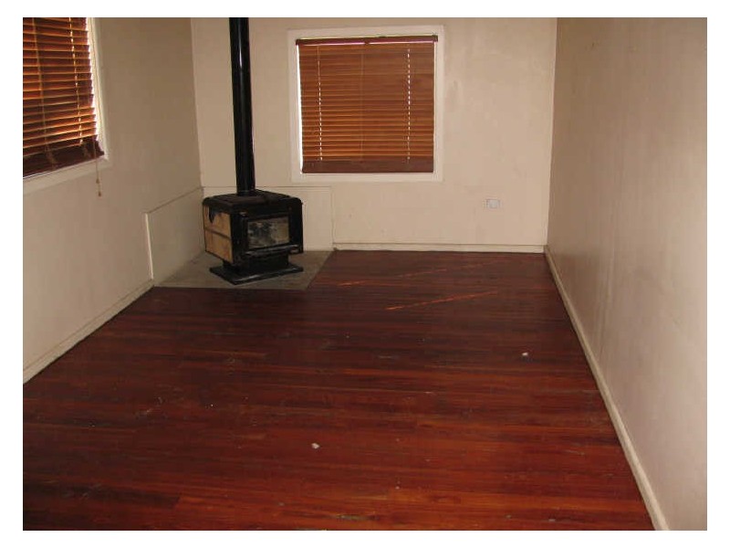 4 Scholar St, Hillgrove NSW 2350