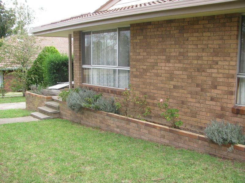 4 Crest Road, Armidale NSW 2350