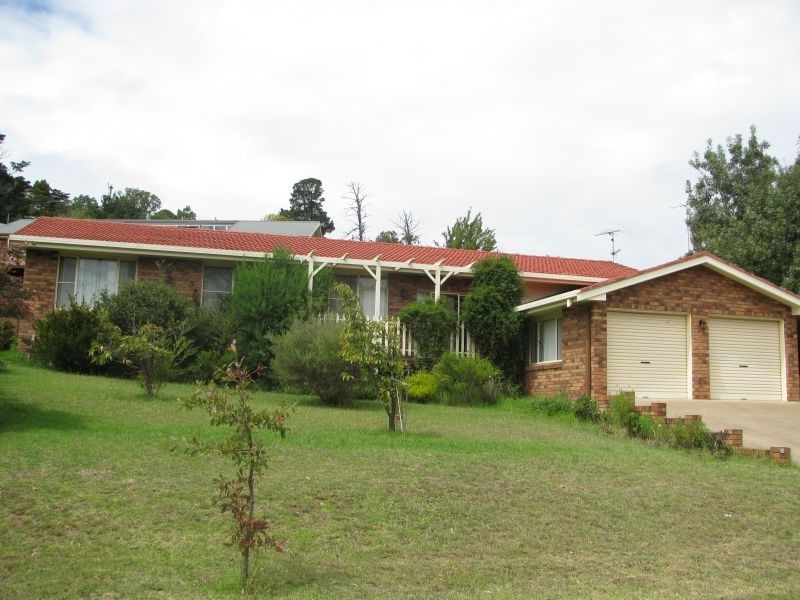 3 Nathaniel Pidgeon Drive, Armidale NSW 2350