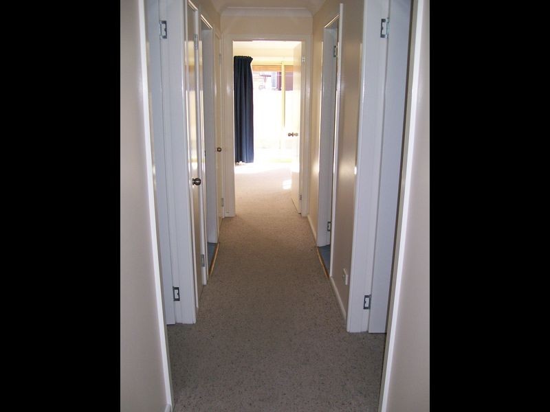 1/6 Speare Avenue, Armidale NSW 2350