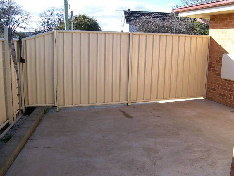 1/6 Speare Avenue, Armidale NSW 2350