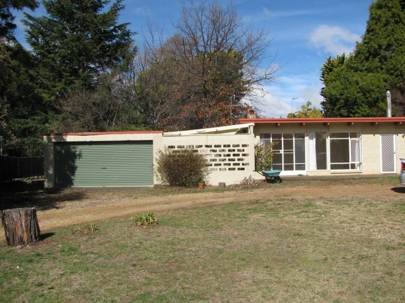 48 Lynches Road, Armidale NSW 2350