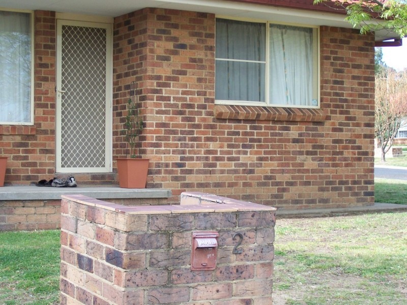 2/5 Northey Drive, Armidale NSW 2350