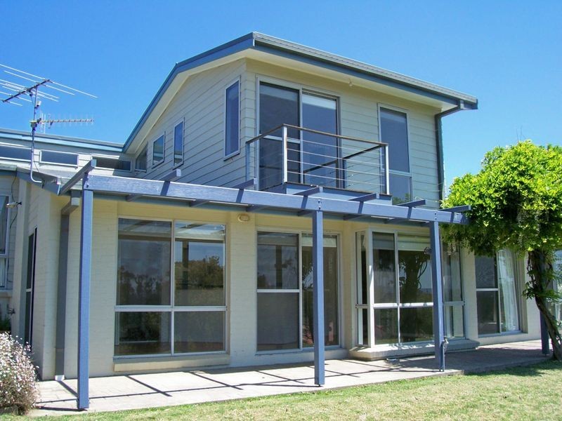 1 Rosecommon Avenue, Armidale NSW 2350