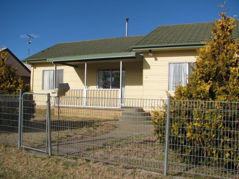 40 Tancredi Street, Armidale NSW 2350