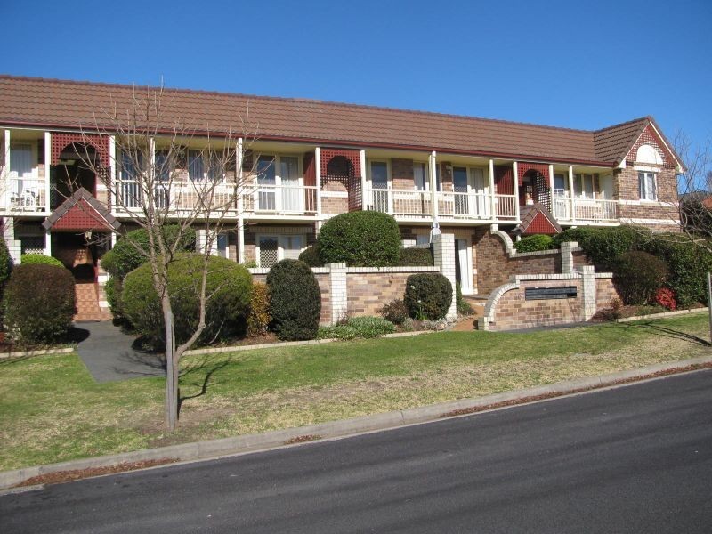 4/114-116 Mossman Street, Armidale NSW 2350
